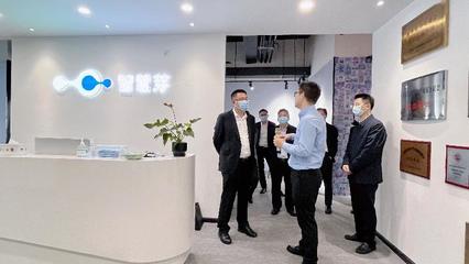 市委常委、副市長唐曉東調研服務外包企業，聚焦科技信息咨詢服務高質量發(fā)展